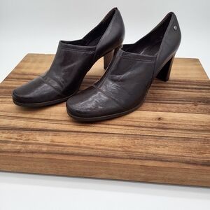 🩷 3/$15 Etienne Aigner Women's 3" Brown Leather Shoes, Size 9.5, EUC